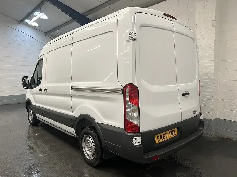 Used Ford Transit 105 HP (77 kW) 2017 White Van