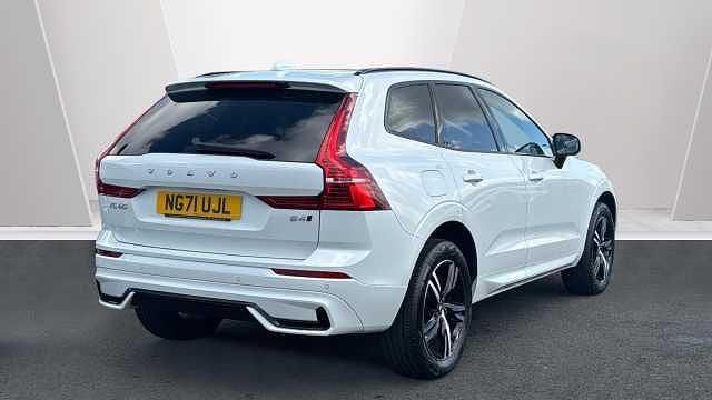 Used Volvo XC60 R-Design 197 HP (144 kW) 2022 SUV