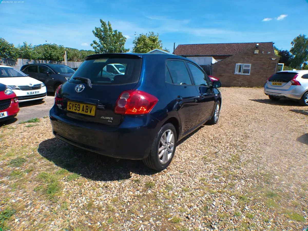Used Toyota Auris 2009 Blue Hatchback