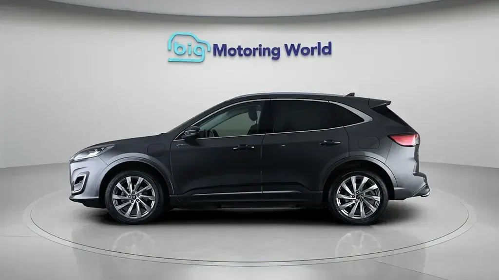 Gebraucht Ford Kuga Vignale 225 PS (165 kW) 2023 Grau SUV