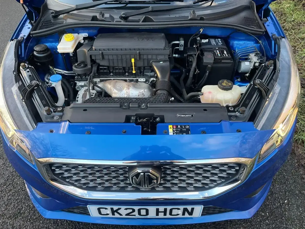 Begagnad MG MG3 Excite 106 HK (77 kW) 2020 Blå Halvkombi