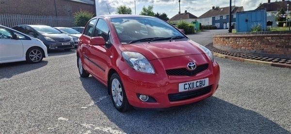 Red Used 2011 Toyota Yaris Hatchback | £4,890 (Fair price) - Image 1/1