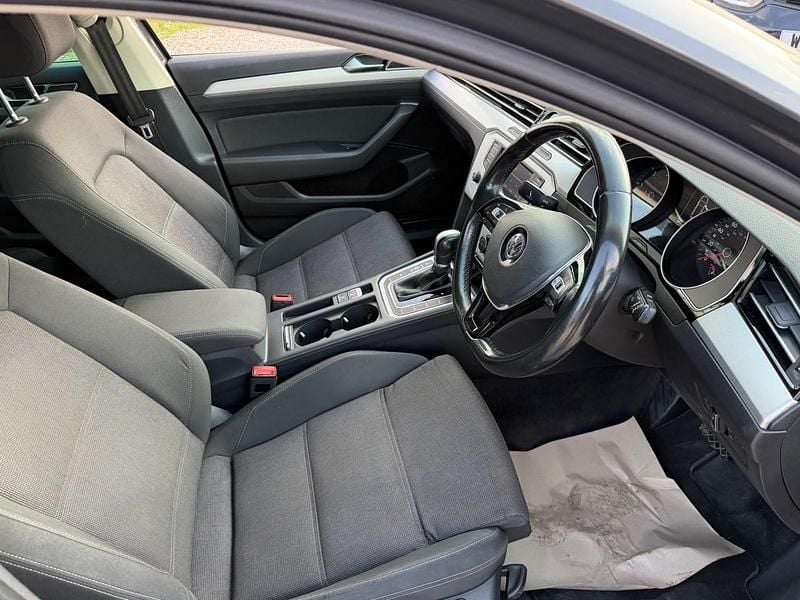 Begagnad VW Passat Business 2015 Grå Kombi