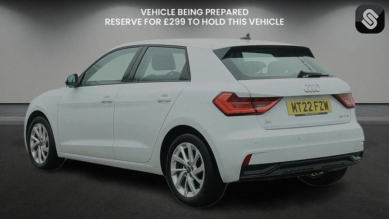 Used Audi A1 Sportback Sport 95 HP (69 kW) 2022 Glacier white metallic/glacier white metallic Hatchback