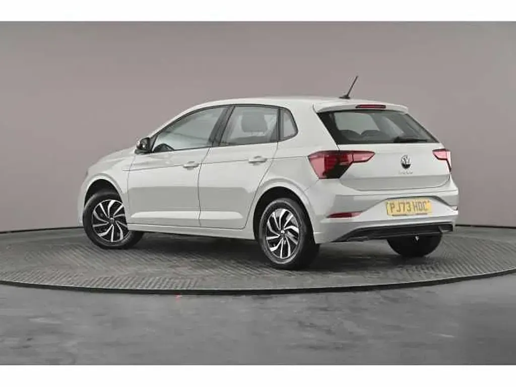 Used VW Polo Life 80 HP (58 kW) 2023 Grey Hatchback