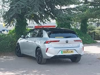 New Vauxhall Astra 114 kW (156 HP) 2025 Silver Hatchback