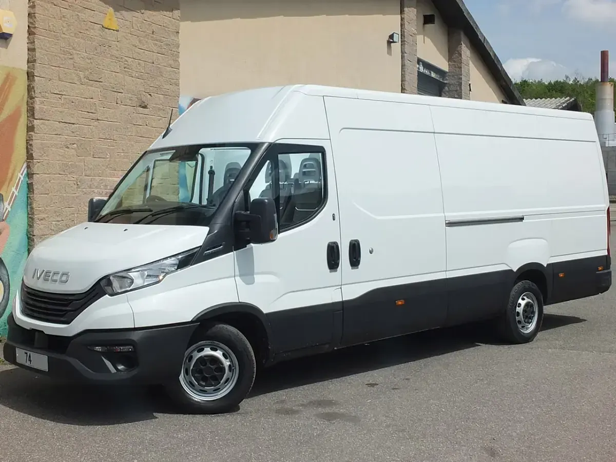 Used Iveco Daily 136 HP (100 kW) 2024 White Van