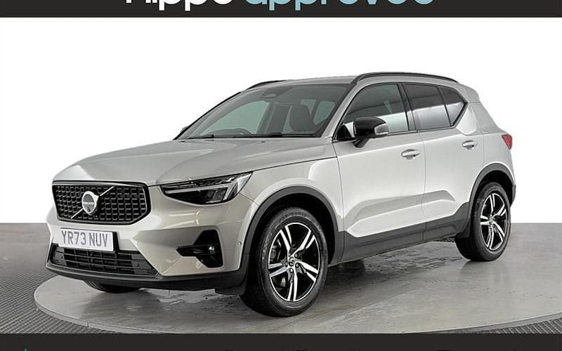 Used 2025 Volvo XC40 Plus SUV | £25,520 (Good price) - Image 1/4