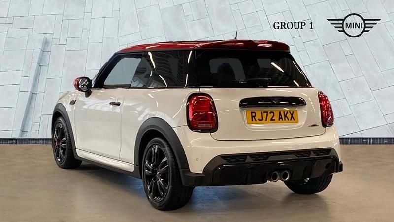 Used Mini John Cooper Works Hatch 228 HP (167 kW) 2022 White Hatchback