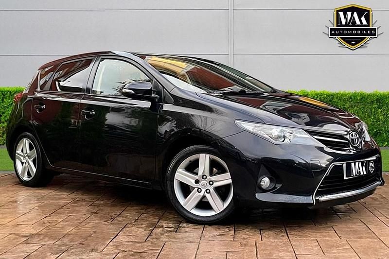 Used 2013 Toyota Auris Sport | £3,990 (Fair price) - Image 1/1