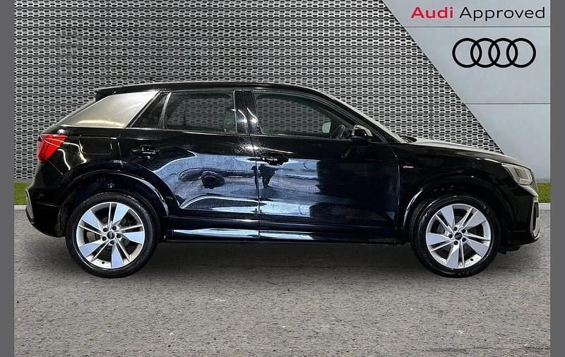 Used Audi Q2 S-Line 147 HP (108 kW) 2022 Black SUV
