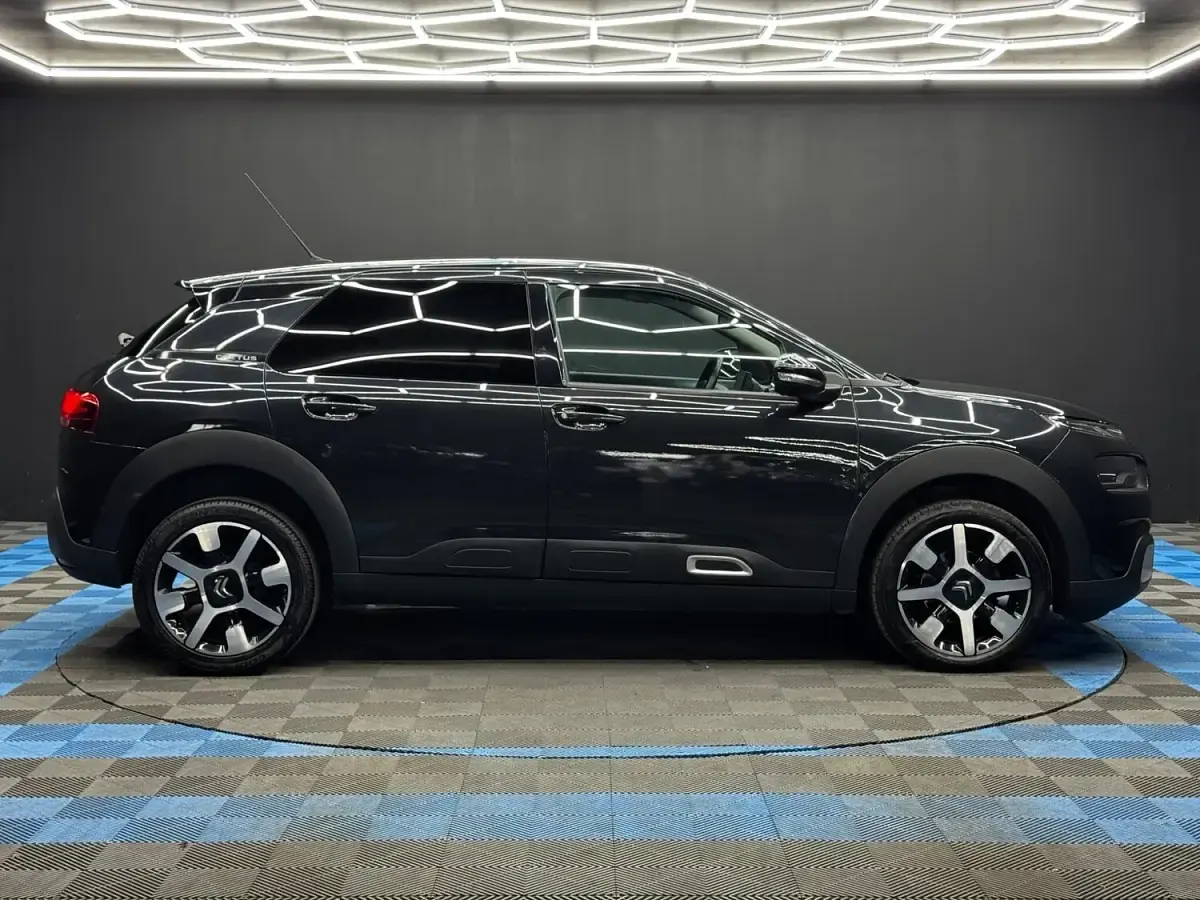 Used Citroën C4 Cactus Flair 2020 Black Hatchback