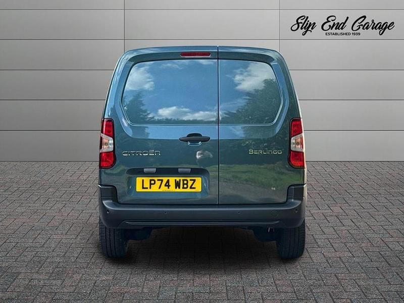 New Citroën Berlingo 101 HP (74 kW) 2025 Blue MPV
