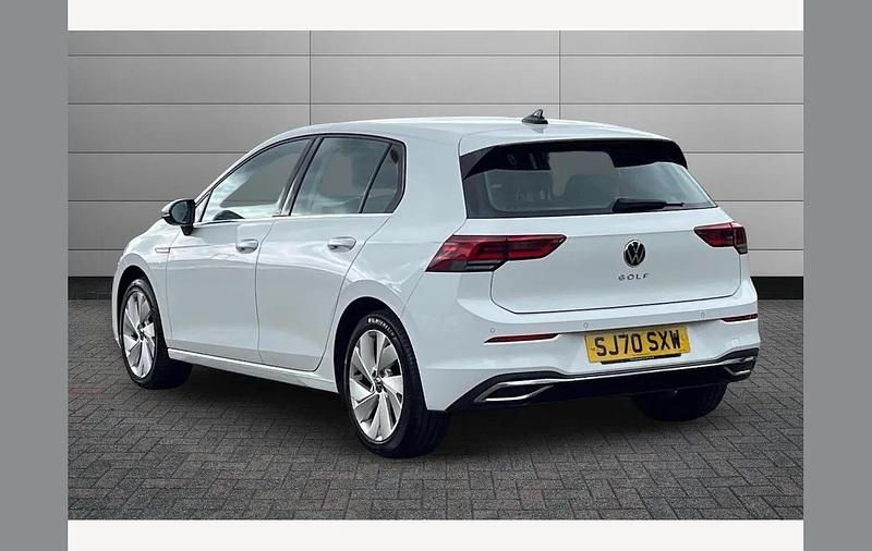 Used VW Golf VIII Style 147 HP (108 kW) 2020 White Hatchback