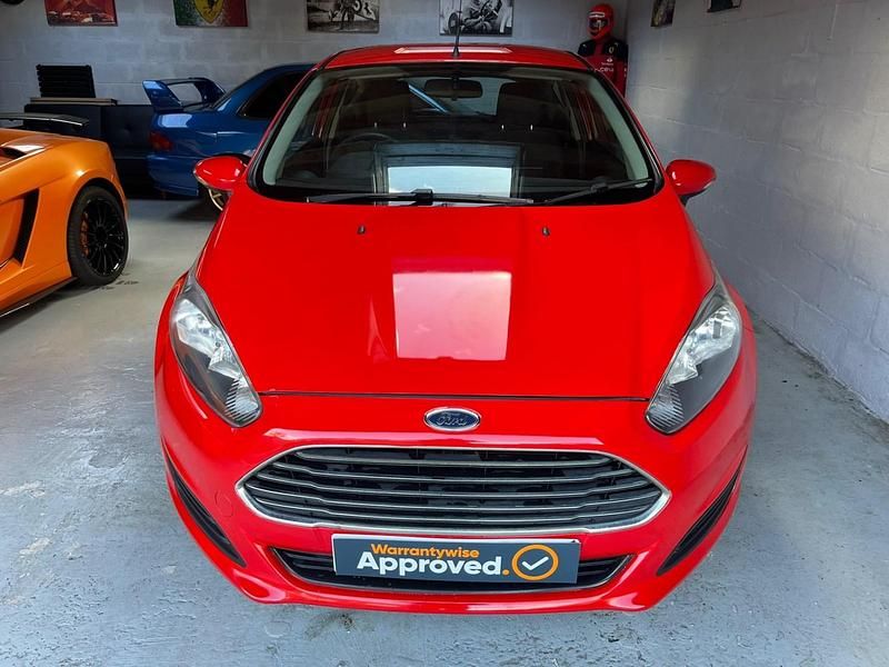 Used Ford Fiesta Style 2014 Red Hatchback