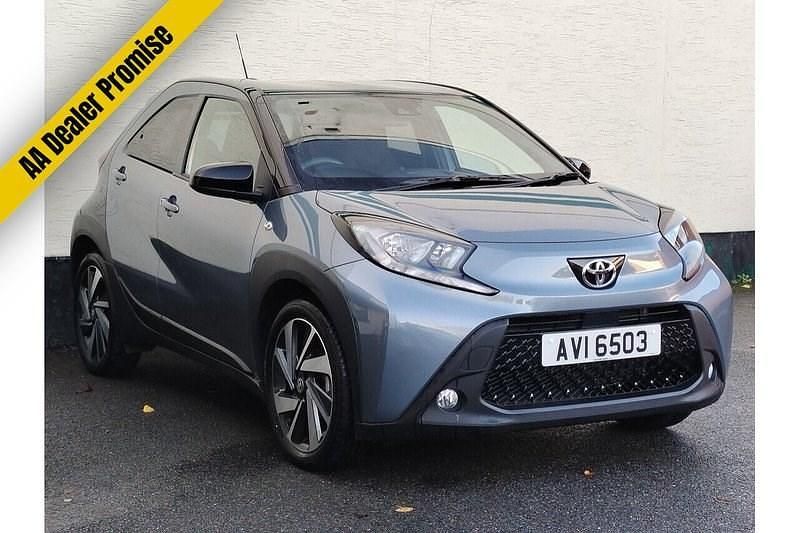 Used Toyota Aygo X 72 HP (52 kW) 2024 Grey SUV