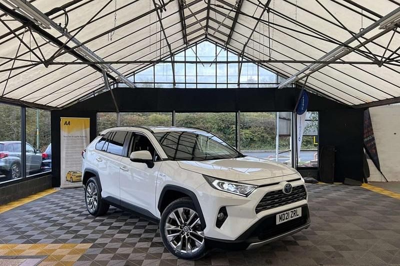 White Used 2021 Toyota RAV4 Hybrid SUV | £18,995 (Fair price) - Image 1/1