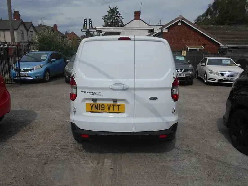 Used Ford Transit Limited 100 HP (73 kW) 2019 White Van