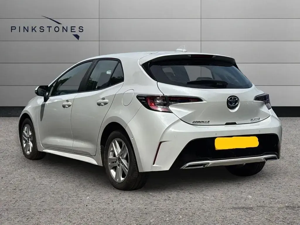 Used Toyota Corolla Design 2021 White Hatchback