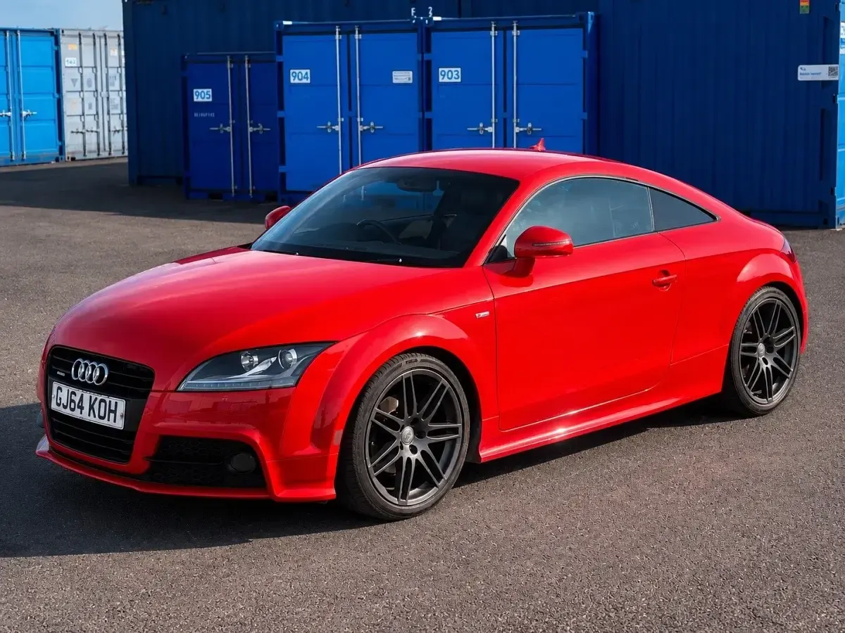 Used Audi TT Black Edition 184 HP (135 kW) 2014 Red Coupe