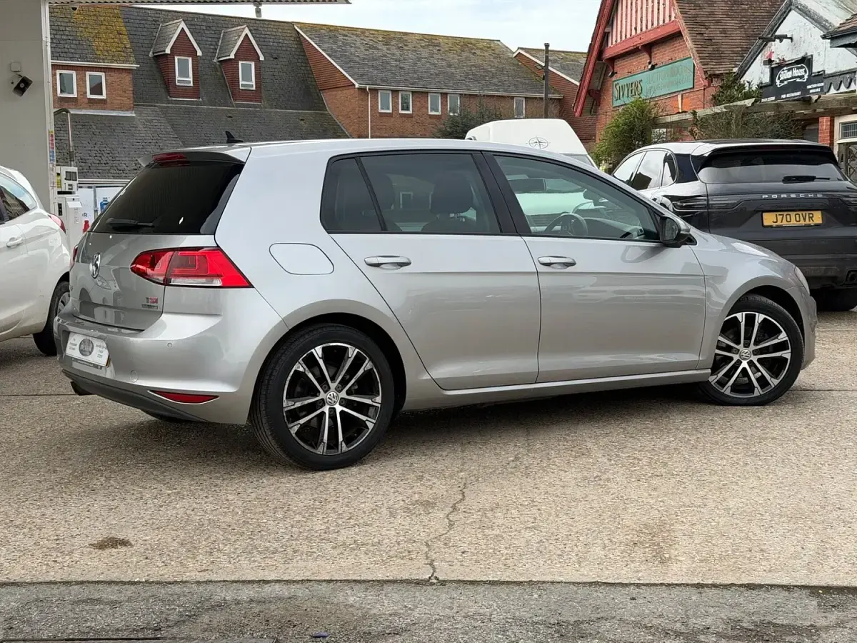 Used VW Golf VII GT 138 HP (101 kW) 2014 Silver Hatchback