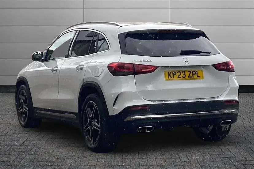 Used Mercedes GLA200 AMG Line Premium 163 HP (119 kW) 2023 White SUV