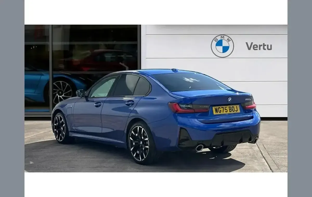 Usado BMW 330e M Sport 292 HP (214 kW) 2025 Other Sedan