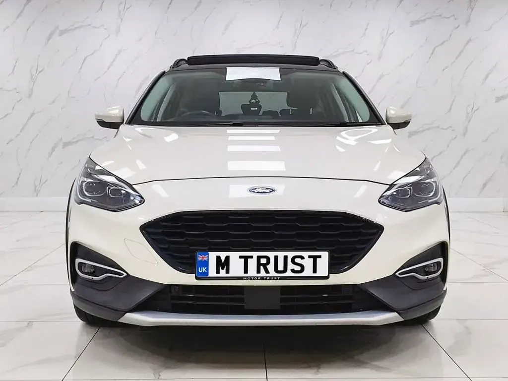 Used Ford Focus Active X 125 HP (91 kW) 2020 White Estate