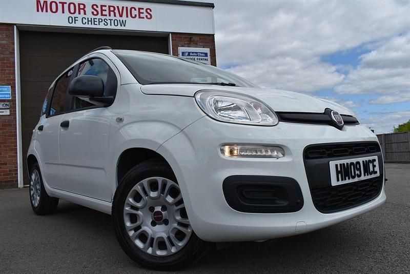 White Used 2015 Fiat Panda Easy Hatchback | £5,795 (Expensive) - Image 1/4