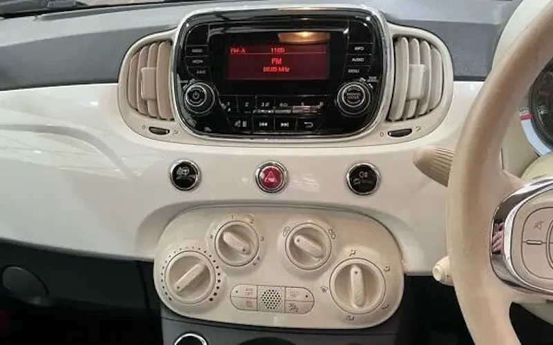 Used Fiat 500 Pop 69 HP (50 kW) 2017 White Hatchback
