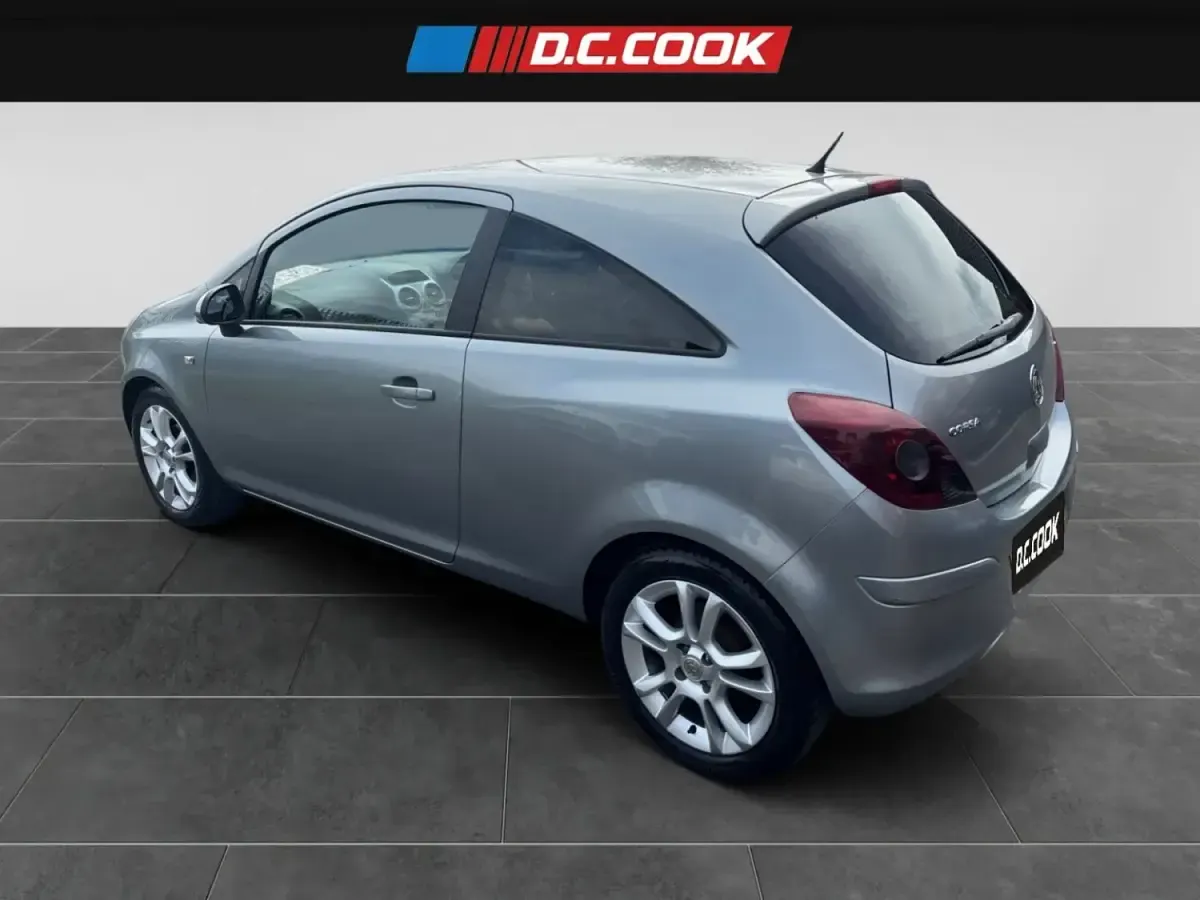Gebraucht Vauxhall Corsa 85 PS (62 kW) 2010 Silber Kleinwagen
