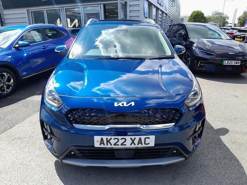 Ocean blue Used 2022 Kia Niro 4 SUV | £18,995 (Good price) - Image 1/4