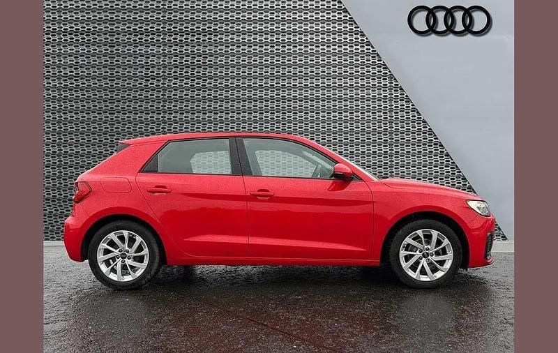 Used Audi A1 Sport 94 HP (69 kW) 2023 Red SUV