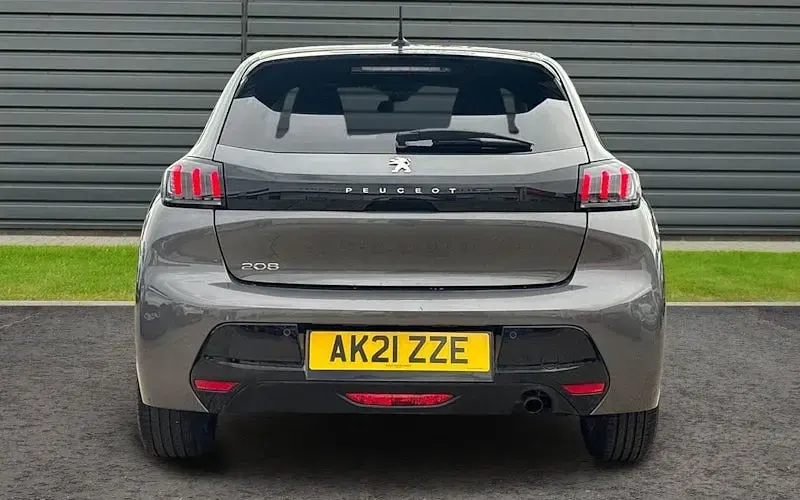 Used Peugeot 208 Allure 102 HP (75 kW) 2021 Grey Hatchback