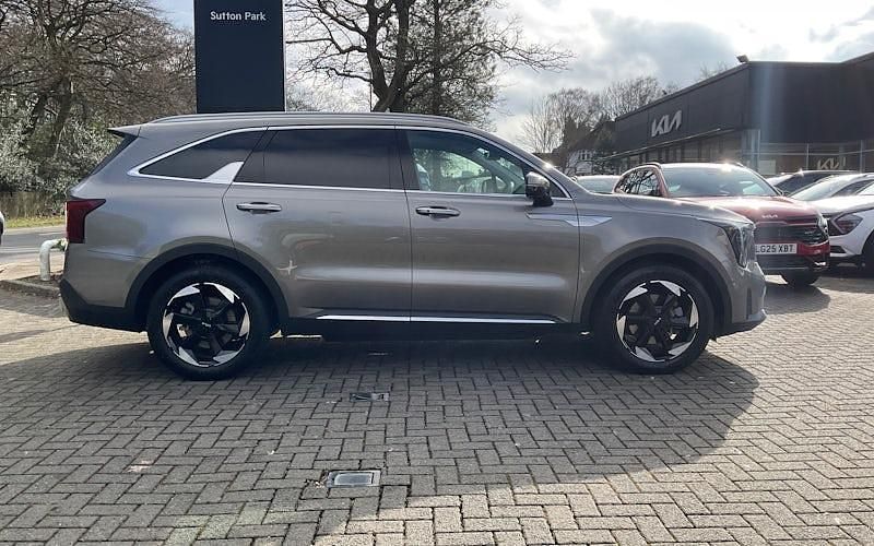 Used Kia Sorento 215 HP (158 kW) 2025 SUV