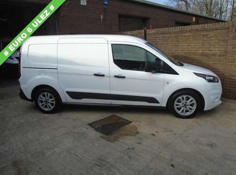 Used Ford Transit Connect Trend 100 HP (73 kW) 2017 White MPV