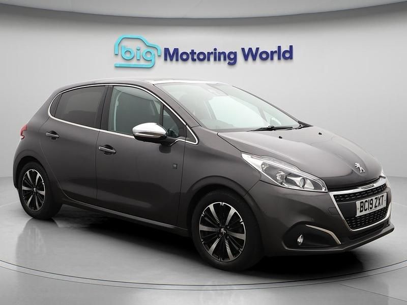 Grey Used 2019 Peugeot 208 S Hatchback | £9,700 (Fair price) - Image 1/4