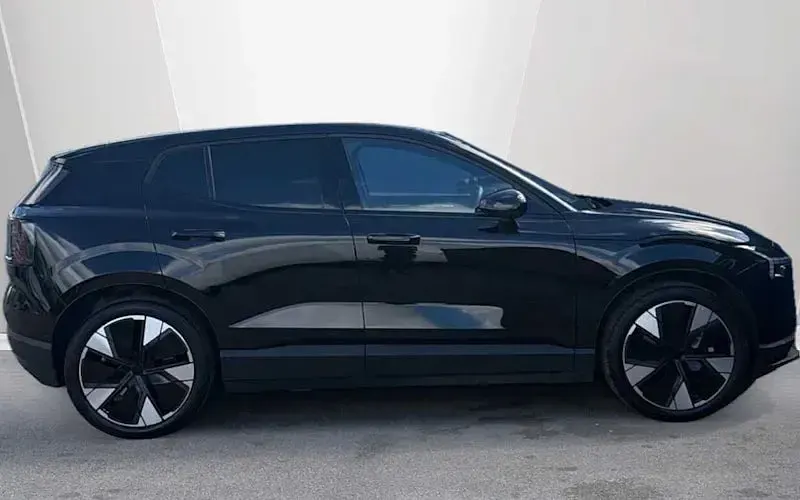 Used Volvo EX30 Performance 314 kW (428 HP) 2025 SUV