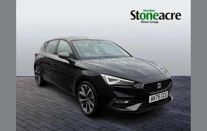 Black New 2025 Seat Leon FR Sport Hatchback | £24,495 (Fair price) - Image 1/4