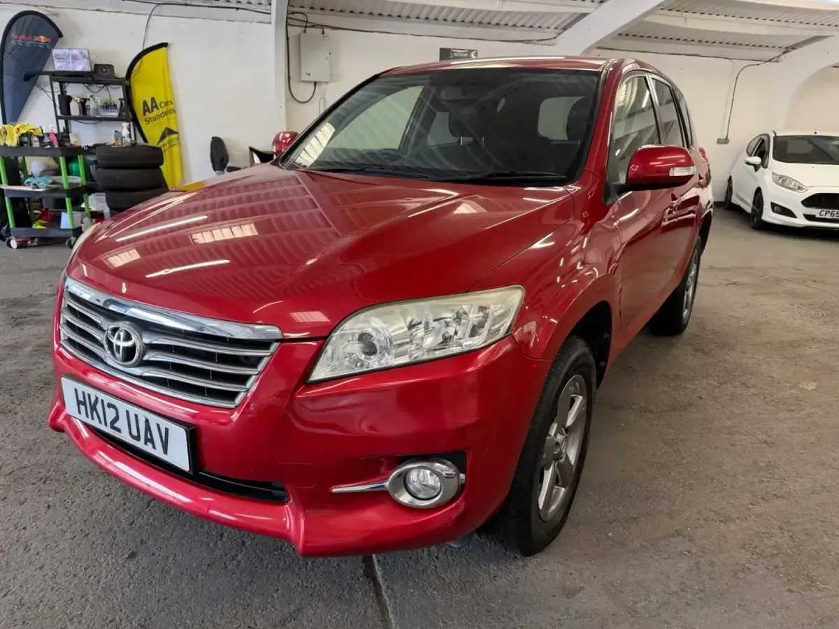 Usado Toyota RAV4 2012 Vermelho SUV