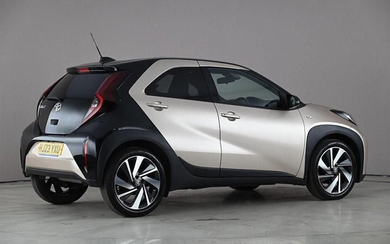 Usado Toyota Aygo X 72 CV (52 kW) 2025 SUV