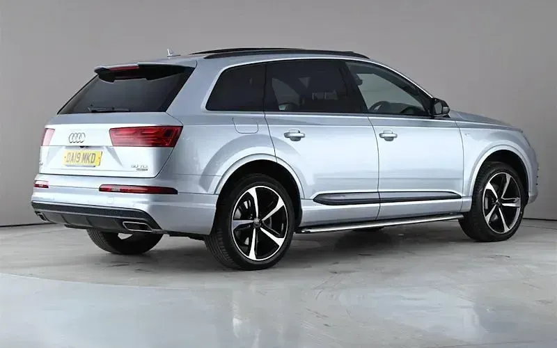 Used Audi Q7 Black Edition 286 HP (210 kW) 2019 Silver SUV