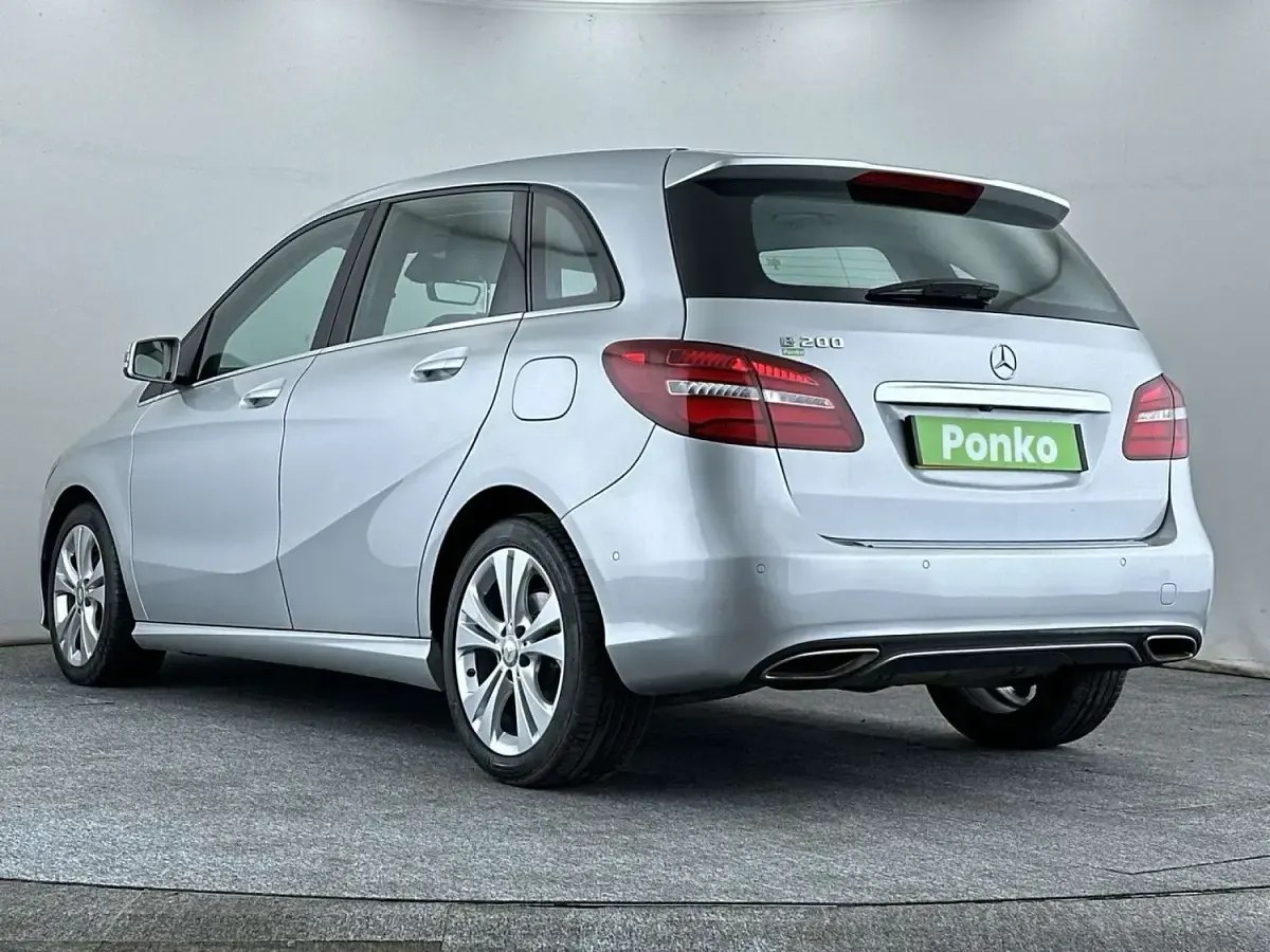 Used Mercedes B200 Premium 156 HP (114 kW) 2017 Silver MPV