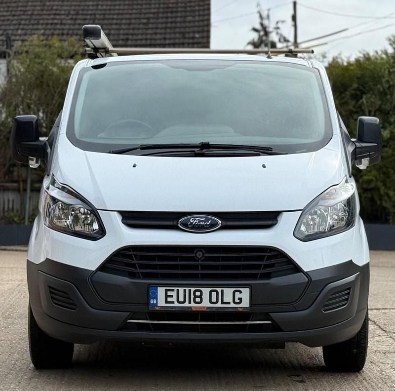 Used Ford Transit Custom 105 HP (77 kW) 2018 White Van