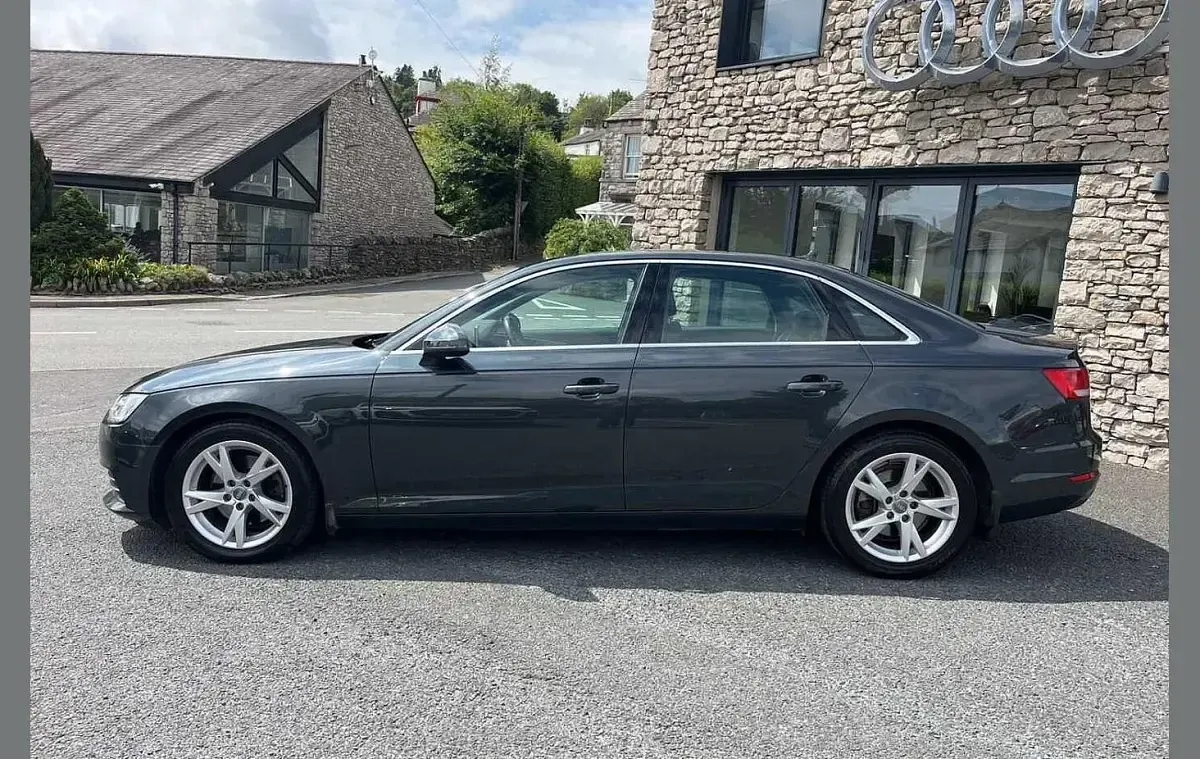 Used Audi A4 147 HP (108 kW) 2018 Grey Sedan