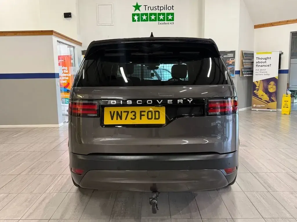 Used Land Rover Discovery SE 2024 Grey SUV