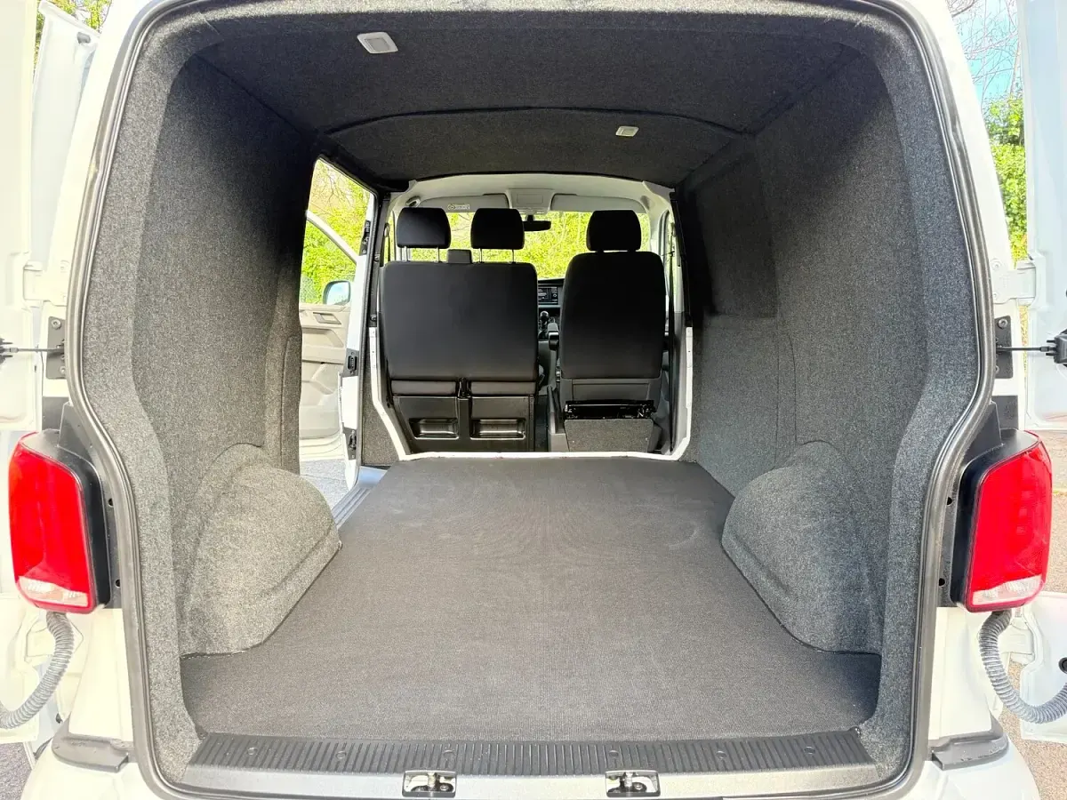 Used VW Transporter Highline 2021 White Van