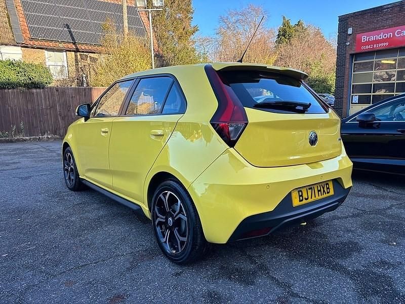 Used MG MG3 Exclusive 106 HP (77 kW) 2021 Yellow Hatchback