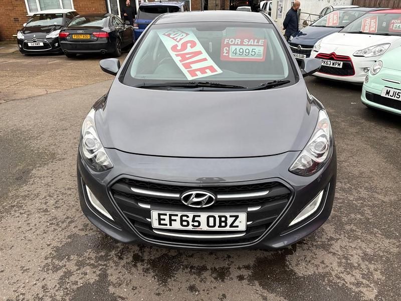 Used Hyundai i30 SE 110 HP (80 kW) 2015 Grey Hatchback