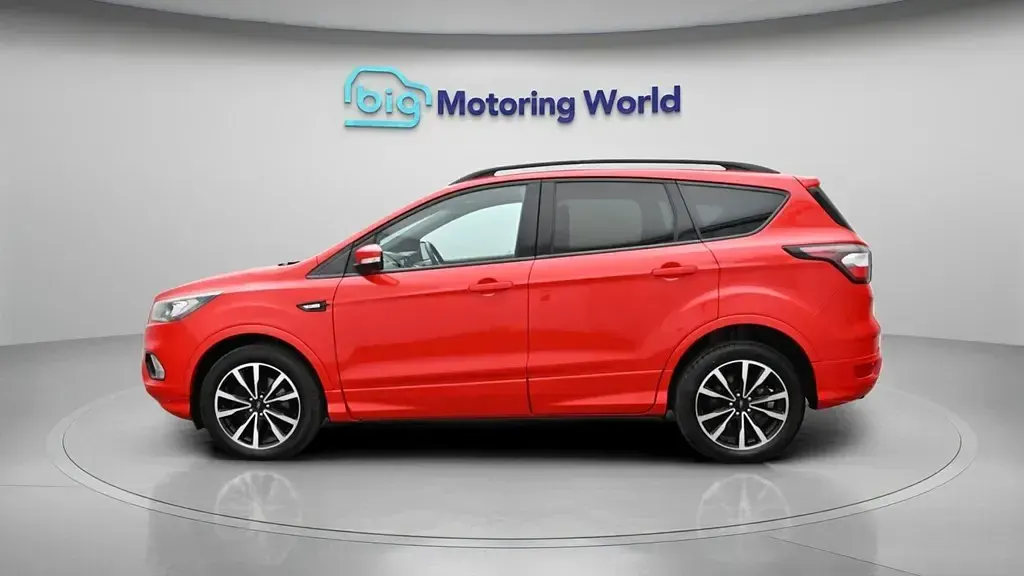 Second-hand Ford Kuga ST-Line 150 CP (110 kW) 2019 Roșu SUV